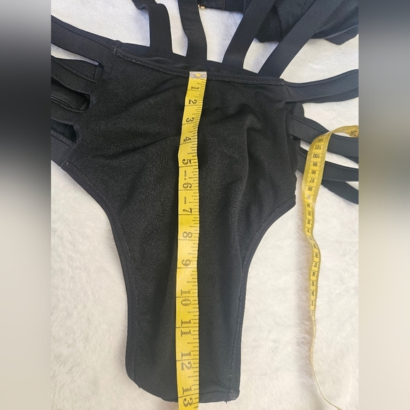 Tabria Mayors- Women's Elegant Black Cut-Out One-Piece Swimsuit Plus Size 2XL - Picture 9 of 10